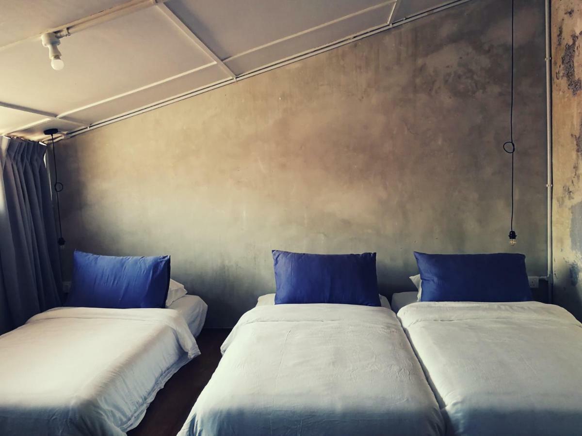 Leju 8 樂居 Loft Living With Open Air Bathroom * Malacca